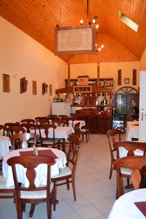 Nosztalgia Hotel Balatonszarszo Εξωτερικό φωτογραφία